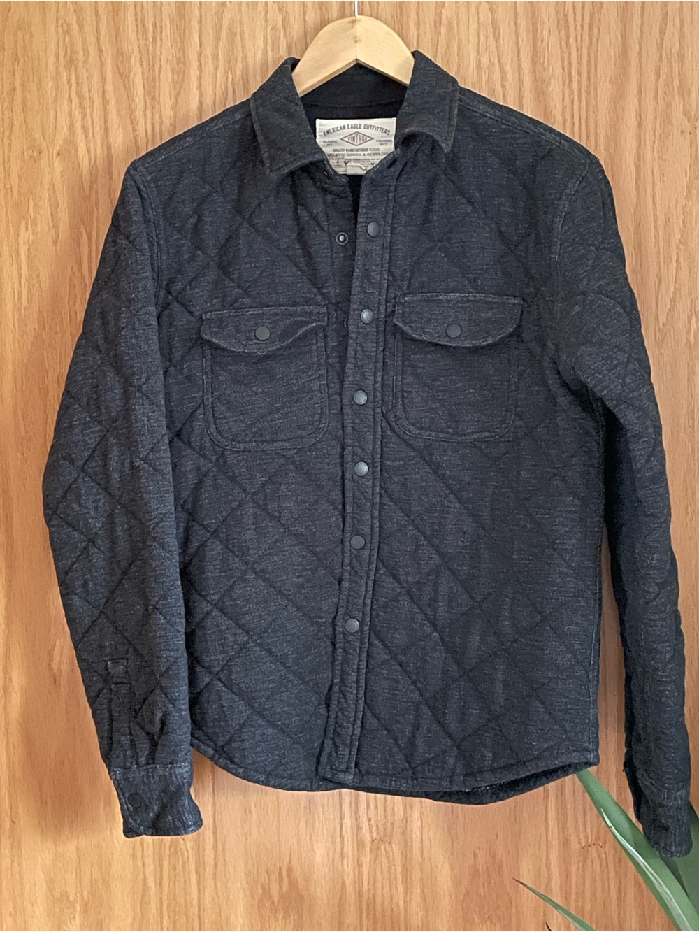 American Eagle Outfitters Quilted Button-Front Shirt Jacket - Charcoal/Black